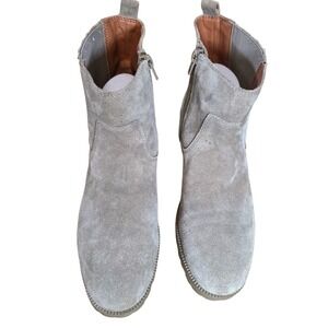 Lucky Brand Hazyl Fossilized Suede Chelsea Lug Sole Boots Taupe Women's 7.5M